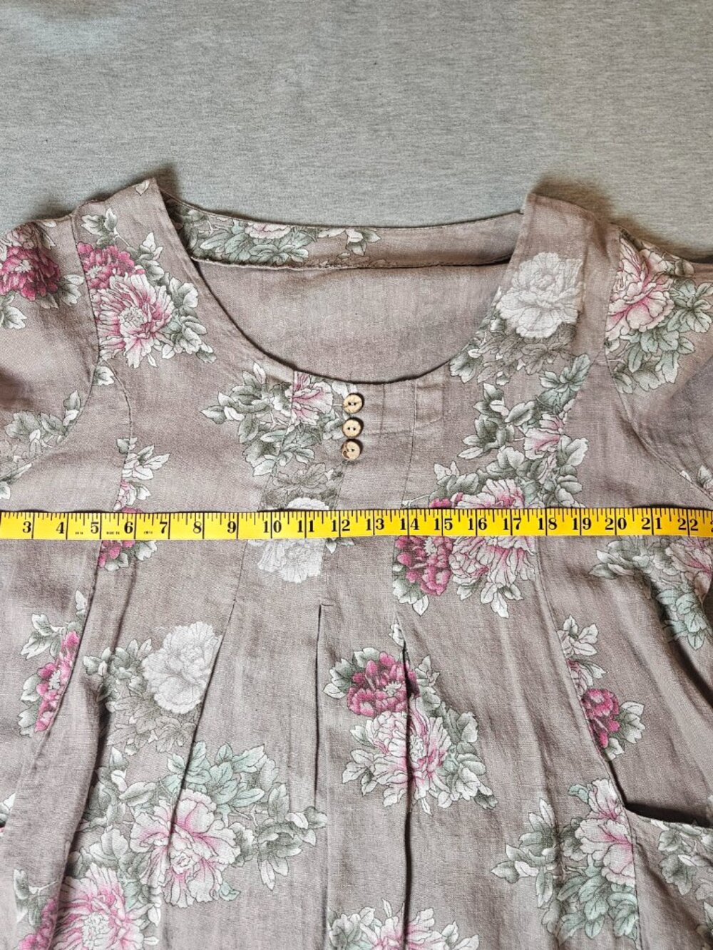 Floral 100% Linen Made in Italy Scoop Neck BohoTunic in Muted Taupe and Pink - Picture 7 of 9